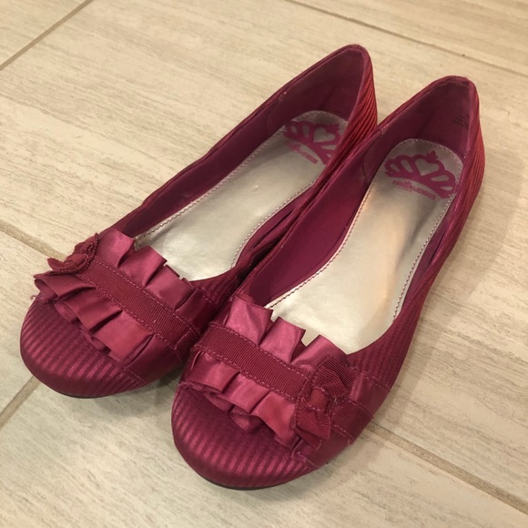 Fergalicious Shoes - Unique Pink Flats w/ Cute Bow